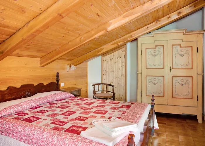Casa Sasia カステルデルフィーノ